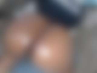 lynvee's Live Sex Cam Show