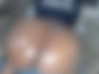 lynvee's Live Sex Cam Show