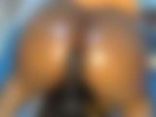 lynvee's Live Sex Cam Show