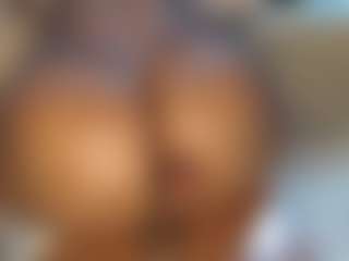 Live cam show with lynvee - Ass Clapping on intimatelivegirls.com