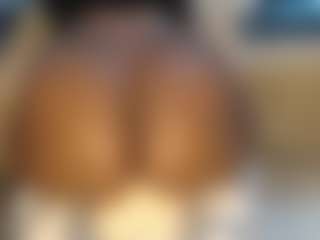 Live cam show with lynvee - Ass Clapping on TottyGirls
