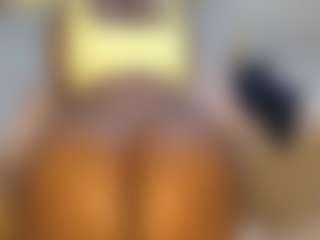 Live cam show with lynvee - Foot Fetish on AdultVida.com