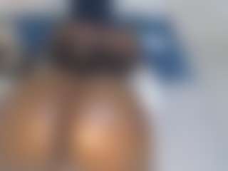 Live cam show with lynvee - Ebony Amateur on livesexfox.com