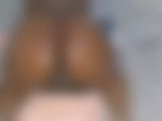 Live cam show with lynvee - Ride Torso on Dare Cams