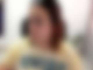 Dulce Maria MILF webcam performer live streaming