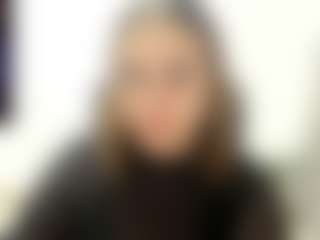 Dulce Maria MILF webcam performer live streaming