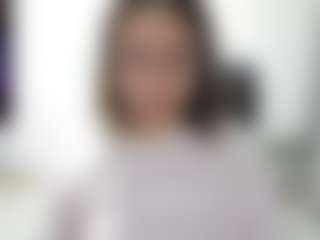 Dulce Maria MILF webcam performer live streaming