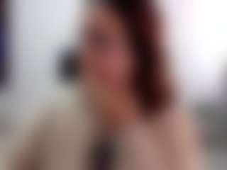 Dulce Maria MILF webcam performer live streaming