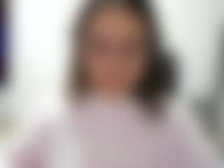 Dulce Maria MILF webcam performer live streaming