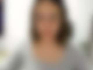 Dulce Maria MILF webcam performer live streaming