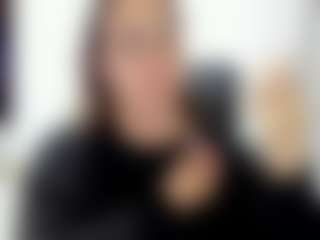Dulce Maria MILF webcam performer live streaming
