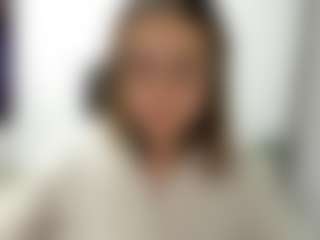 Dulce Maria MILF webcam performer live streaming