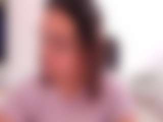 Dulce Maria MILF webcam performer live streaming