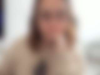 Live cam show with Dulce Maria - Juguetes on Dolls Live