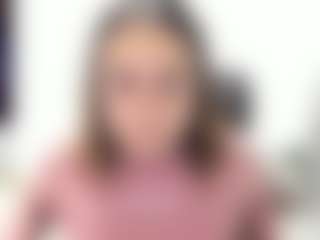 Dulce Maria MILF webcam performer live streaming