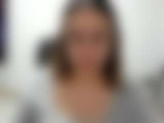 Dulce Maria MILF webcam performer live streaming