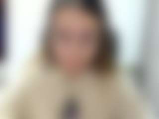 Live-Cam-Show mit Dulce Maria - Glasses auf Camsoda