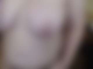 Live cam show with sweetpeash - Hairy Pussy Brown Hair on Camming Site