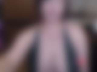 Live cam show with sweetpeash - Green Eyes on camwithhim.com