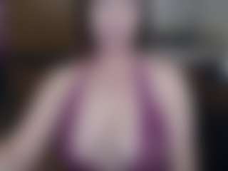 Live cam show with sweetpeash - Lovense Brown Hair on Gym Cam Girls