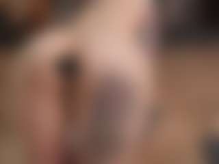 Live cam show with BeatrizDoll - Big Tits on Milfs Live