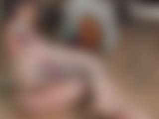 Live cam show with BeatrizDoll - Bedroom on CSO-WL
