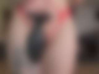 Live cam show with BeatrizDoll - Red Hair Anal on studioflirtlive.com