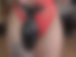 Live cam show with BeatrizDoll - Spank Red Hair on sexylive.show