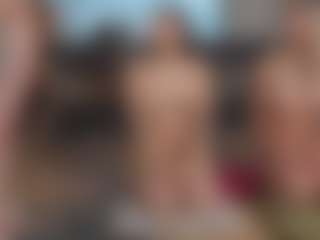 Live cam show with BeatrizDoll - Bedroom on Camsoda