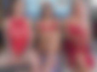 Live cam show with BeatrizDoll - Green Eyes on Dare Cams
