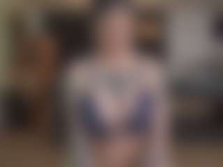 Live cam show with BeatrizDoll - Asshole Red Hair on livesuperchat.net