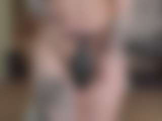 Live cam show with BeatrizDoll - Cute on livesuperchat.net