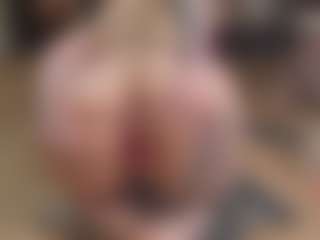 Live cam show with BeatrizDoll - Green Eyes on Strip Flash - Live Sex Shows