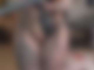 Live cam show with BeatrizDoll - Glasses on nudelive.tv