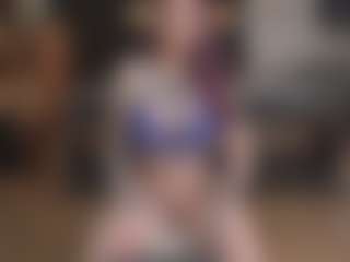 Live cam show with BeatrizDoll - Tease Red Hair on Camsoda