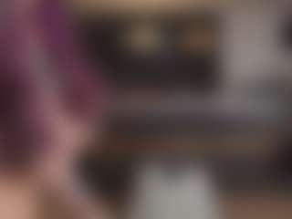 Live cam show with BeatrizDoll - Bedroom on Livezox