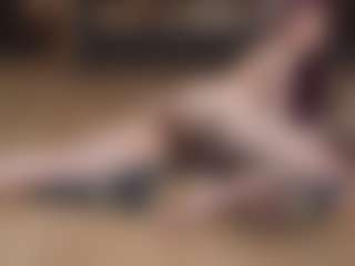 Live cam show with BeatrizDoll - Petite on Instabang