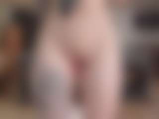 Live cam show with BeatrizDoll - Solo on Camsoda