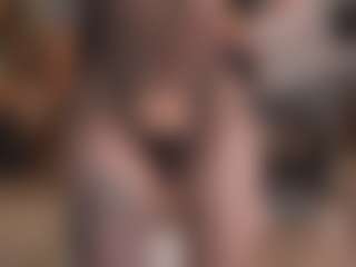Live cam show with BeatrizDoll - Spank Red Hair on Dare Cams