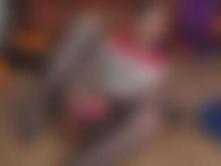 Live cam show with BeatrizDoll - Bedroom on Camsoda Late Night