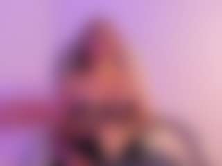 BritneeyDiamond's Live Sex Cam Show