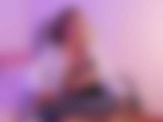 BritneeyDiamond's Live Sex Cam Show