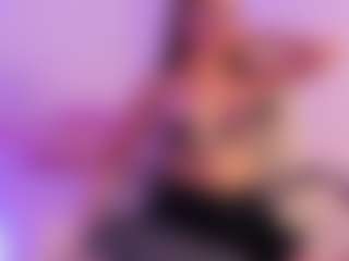 BritneeyDiamond's Live Sex Cam Show