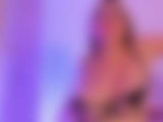 BritneeyDiamond's Live Sex Cam Show