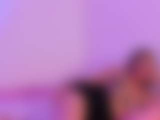 BritneeyDiamond's Live Sex Cam Show