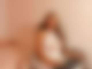 BritneeyDiamond's Live Sex Cam Show