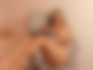 BritneeyDiamond's Live Sex Cam Show