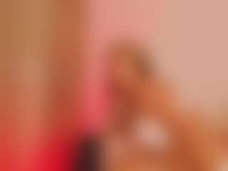 BritneeyDiamond's Live Sex Cam Show
