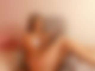 BritneeyDiamond's Live Sex Cam Show
