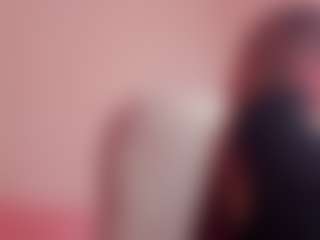 Live cam show with BritneeyDiamond - Tight on Camsoda